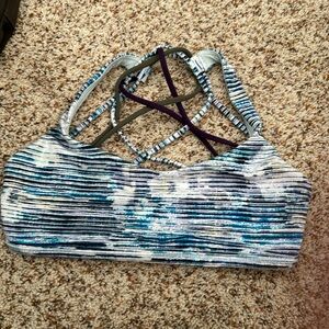 Lululemon sports bra size 6 (no pads)